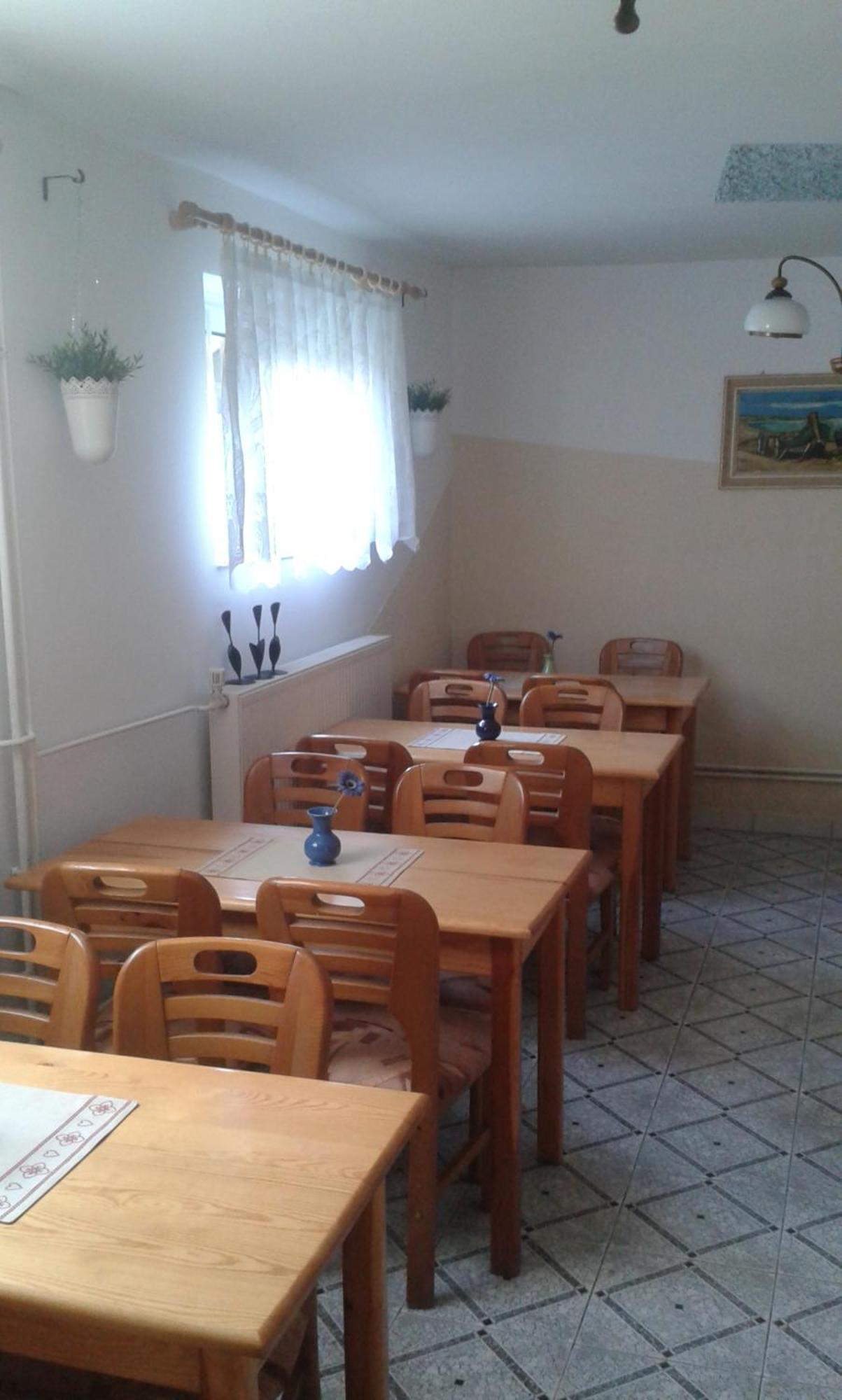 Apartamenty, Pokoje, Noclegi Pracownicze " Skarpa" Wilkasy Dış mekan fotoğraf