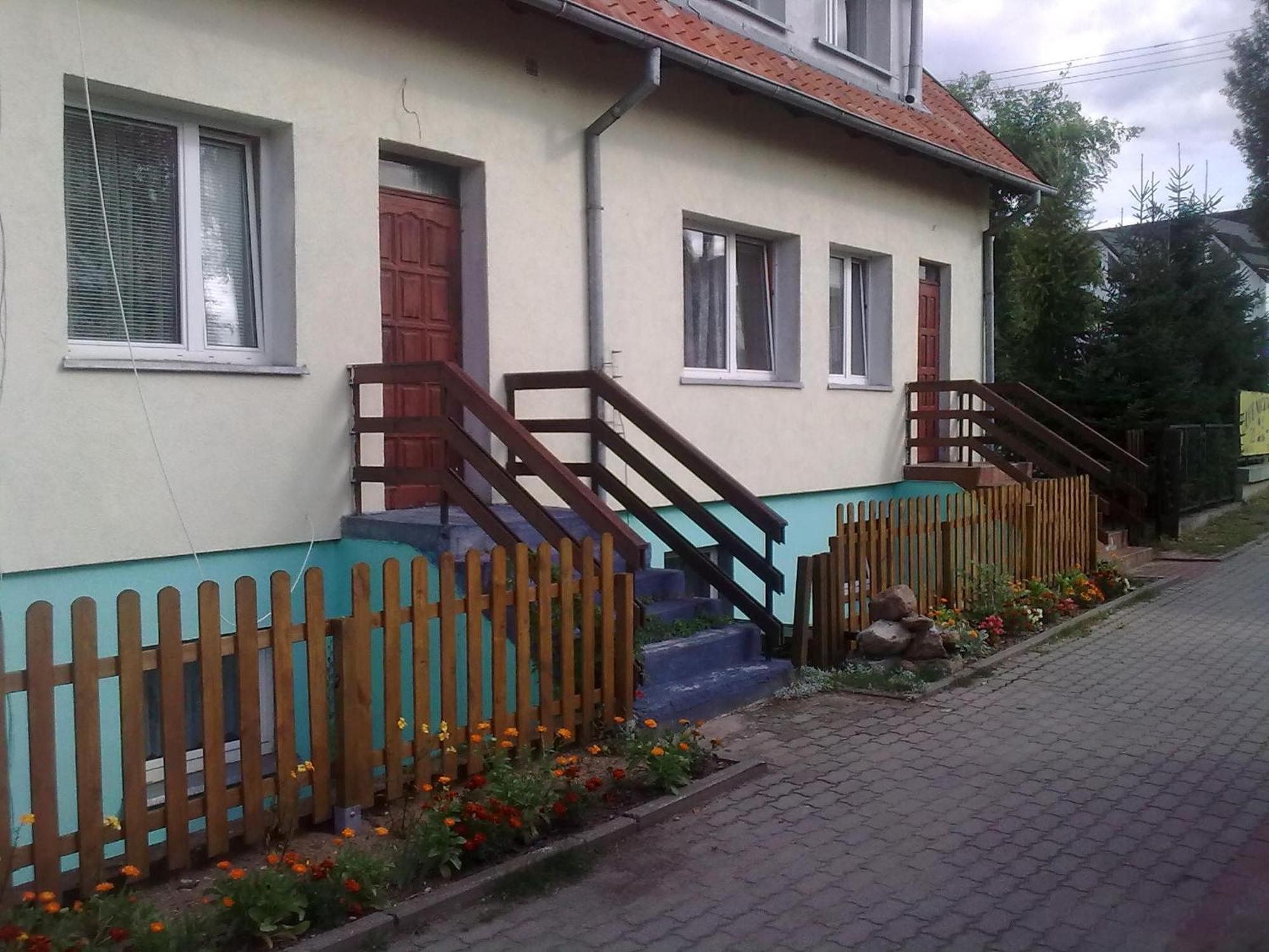 Apartamenty, Pokoje, Noclegi Pracownicze " Skarpa" Wilkasy Dış mekan fotoğraf