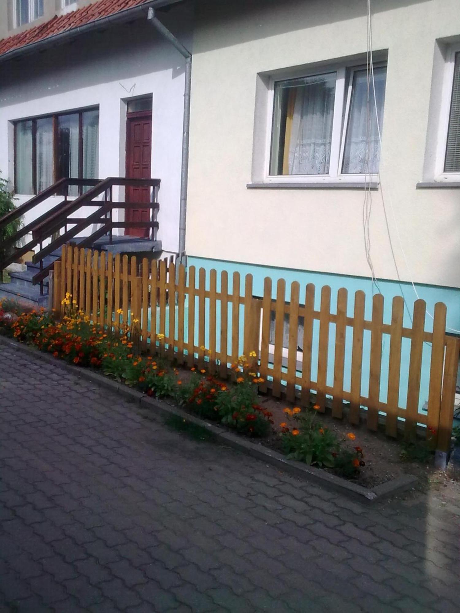 Apartamenty, Pokoje, Noclegi Pracownicze " Skarpa" Wilkasy Dış mekan fotoğraf