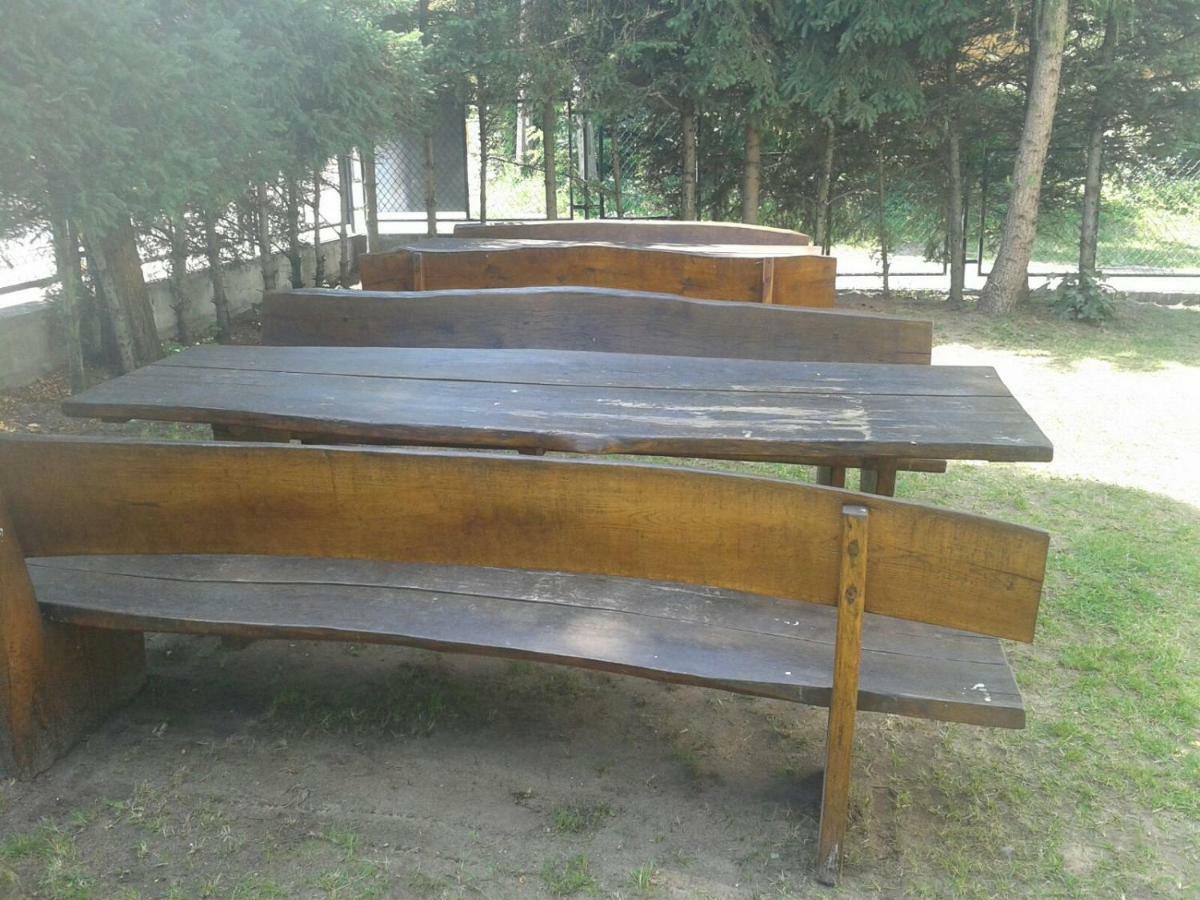 Apartamenty, Pokoje, Noclegi Pracownicze " Skarpa" Wilkasy Dış mekan fotoğraf