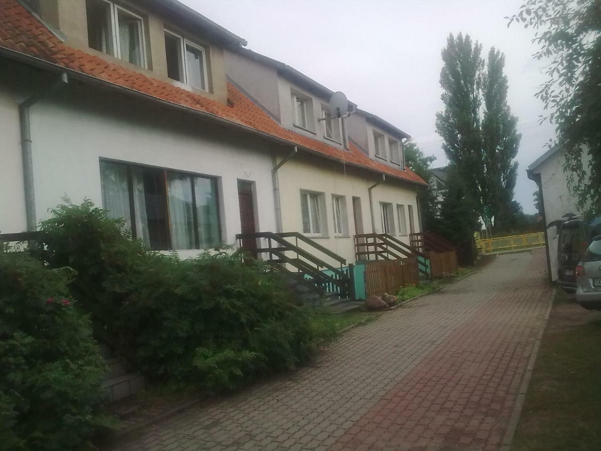 Apartamenty, Pokoje, Noclegi Pracownicze " Skarpa" Wilkasy Dış mekan fotoğraf